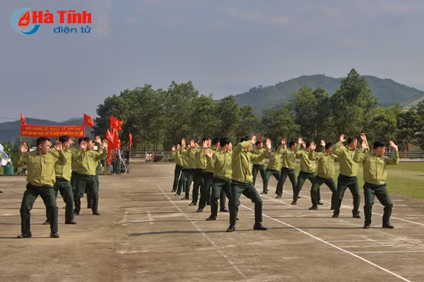luc luong vu trang ha tinh ra quan huan luyen nam 2018