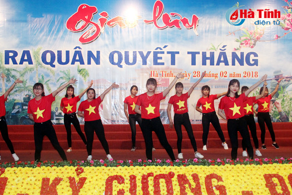 dem giao luu ra quan quyet thang