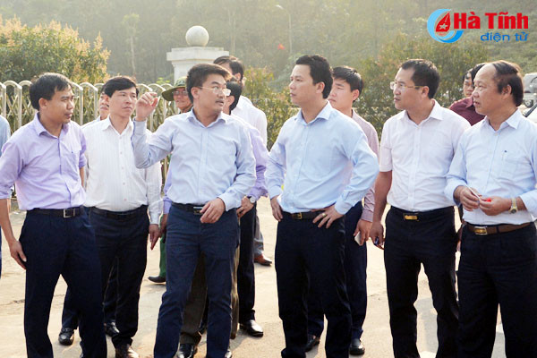 chu tich ubnd tinh chi dao day nhanh tien do nang cap cac hang muc tai nga ba dong loc