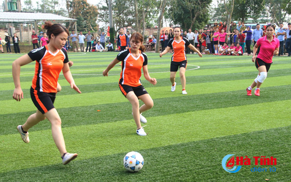 cung xem chi em phu nu thach ha tro tai da bong