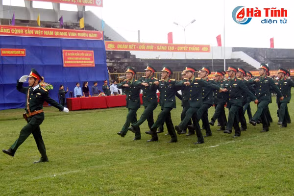 luc luong vu trang ha tinh ra quan huan luyen nam 2018