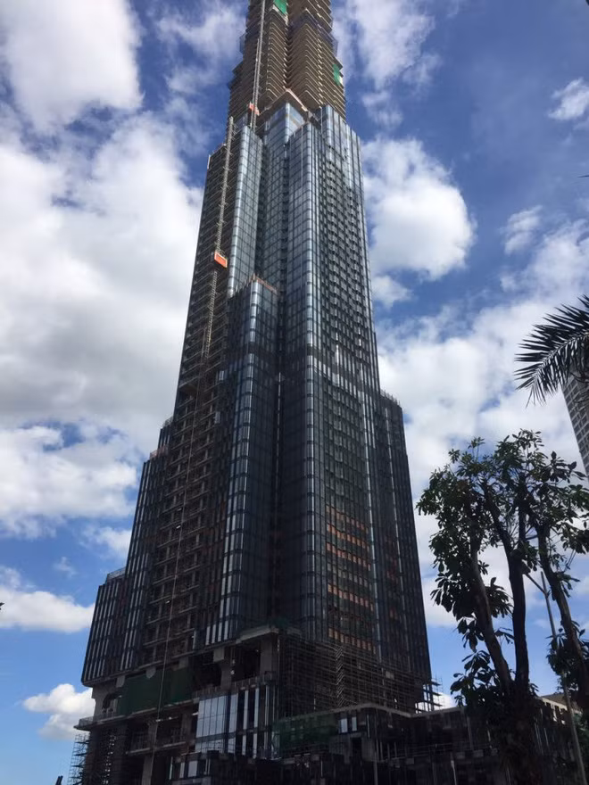 toan canh toa thap 81 tang cao nhat viet nam cua ty phu pham nhat vuong