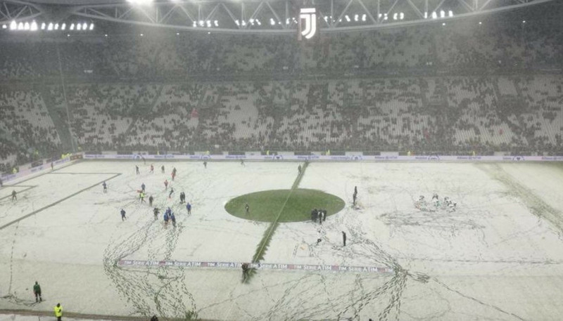 tran cua juventus bi hoan vi tuyet phu trang nhu san thuong chau