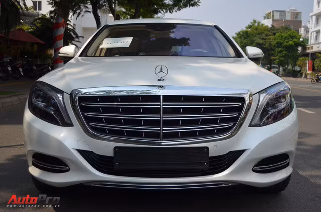 vua thong quan mercedes maybach s600 pullman dau tien viet nam da luon pho