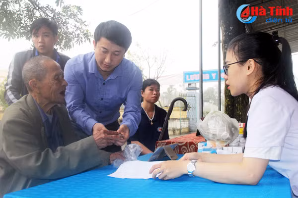 tuoi tre ha tinh soi noi huong ung thang thanh nien 2018