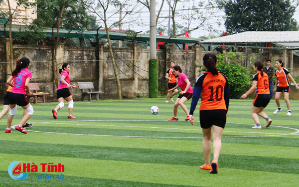 cung xem chi em phu nu thach ha tro tai da bong