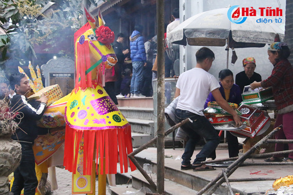 photo ngua hoa thanh than huong dot tung bo