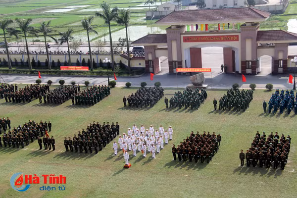 luc luong vu trang ha tinh ra quan huan luyen nam 2018