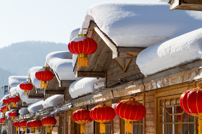 ngoi lang tuyet trang dep nhu trong co tich o cap nhi tan