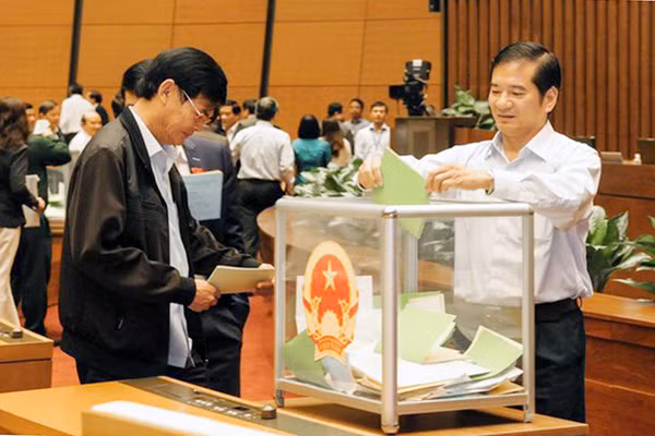 chuan bi cho y kien ve lay phieu tin nhiem lanh dao cap cao