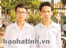 Thủ khoa Nguyễn Hữu Trọng và á khoa Nguyễn Trọng Quyền