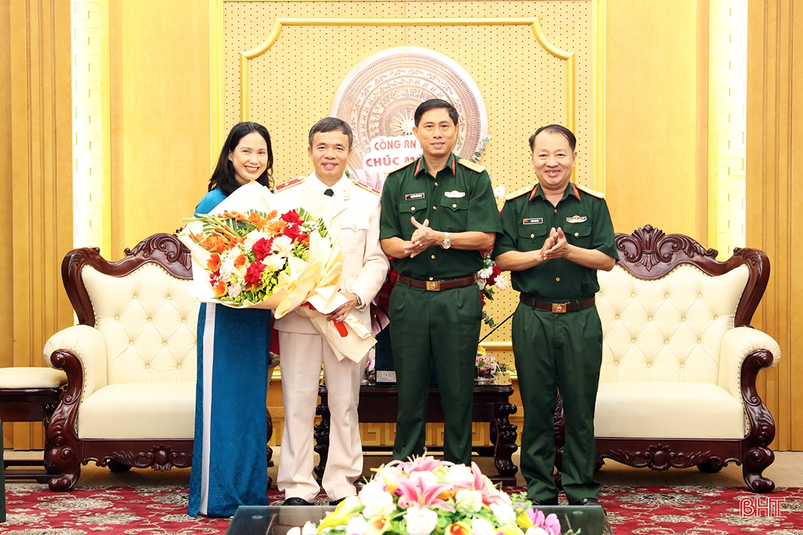 Lãnh đạo tỉnh Hà Tĩnh chúc mừng Thiếu tướng Nguyễn Tiến Nam