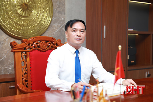 Phó Bí thư Thường trực Đảng uỷ phường Hoành Sơn Phạm Văn Hùng. bqbht_br_ag7a0330.jpg
