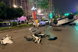 Công an thông tin ban đầu vụ Lexus tông liên hoàn 5 ô tô