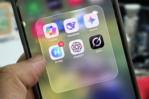 Nguy cơ 'rỗng não' khi người trẻ 'phó mặc cuộc đời' cho AI