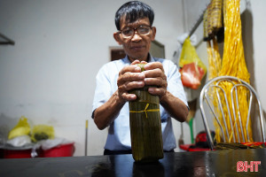 Gói giò bột - gói trọn hương vị Tết quê ở Hà Tĩnh