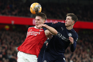 Arsenal hủy diệt Wigan trong 30 phút