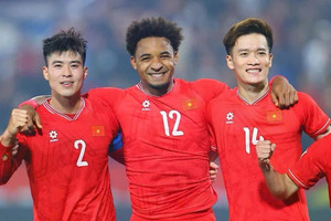 Highlights: Việt Nam - Singapore: Ai cản được Xuân Son? 