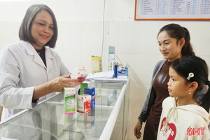 Y tế cơ sở được "tiếp sức" khi mở rộng sử dụng hàng trăm loại thuốc