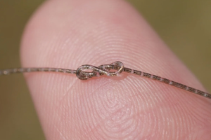 Trung Quốc công bố 'chip dạng sợi' mỏng như tóc