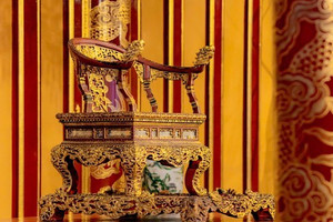 Ngai vua triều Nguyễn - bảo vật quốc gia bị phá hỏng: Lỗ hổng công tác bảo vệ di tích?
