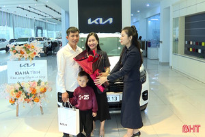 Sôi động thị trường ô tô cuối năm