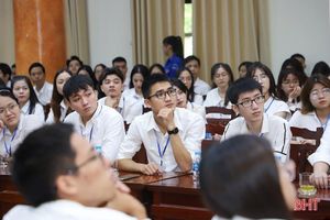 Hà Tĩnh tuyển dụng công chức, viên chức từ sinh viên tốt nghiệp xuất sắc, cán bộ khoa học trẻ