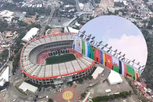 Cờ Việt Nam xuất hiện tại sân khai mạc World Cup 2026