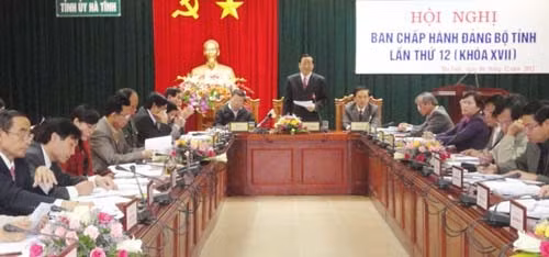 Bí thư Tỉnh ủy Nguyễn Thanh Bình: Yêu cầu các cấp, các ngành nêu cao tinh thần trách nhiệm, chủ động, quyết liệt chuẩn bị cho thực hiện nhiệm vụ năm 2013.