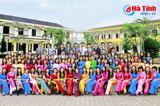 Trường THPT Lý Tự Trọng - 50 năm trọn vẹn niềm tin yêu! ảnh 2 Trường THPT Lý Tự Trọng - 50 năm trọn vẹn niềm tin yêu! ảnh 2