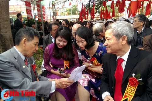 Niềm vui ngày hội ngộ Niềm vui ngày hội ngộ