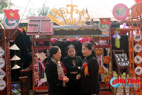 Niềm vui ngày hội ngộ Niềm vui ngày hội ngộ