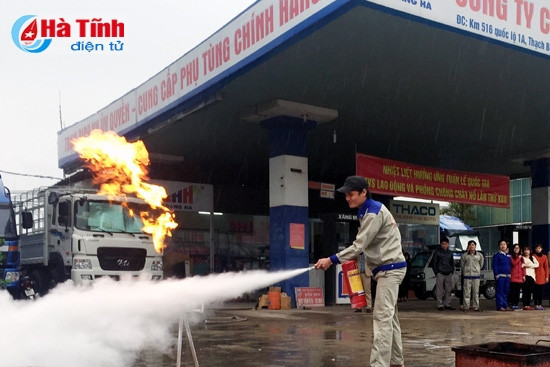 Thực hành chữa cháy tại chỗ