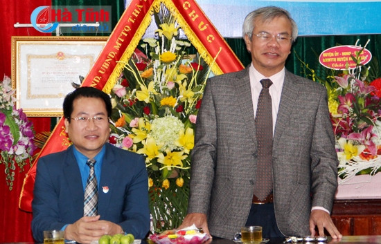 Lãnh đạo tỉnh chúc mừng Tỉnh đoàn Hà Tĩnh nhân ngày truyền thống ảnh 2