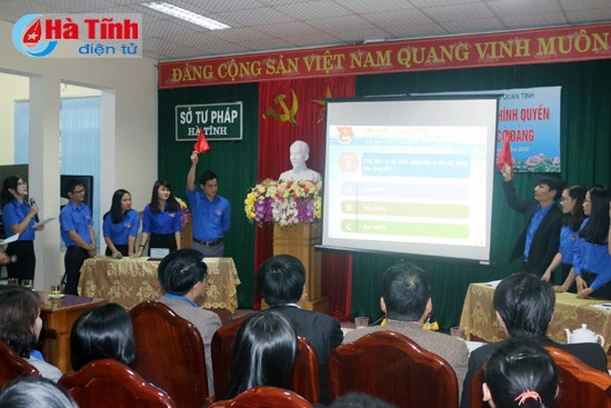 Các đội tranh tài sôi nổi qua 2 phần thi tìm hiểu Nghị quyết ĐH Đảng bộ tỉnh lần thứ XVIII và các nhiệm vụ, giải pháp chủ yếu
