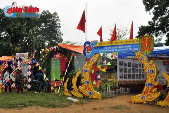 Hội trại thanh niên Hương Khê mừng ngày thành lập Đoàn ảnh 2
