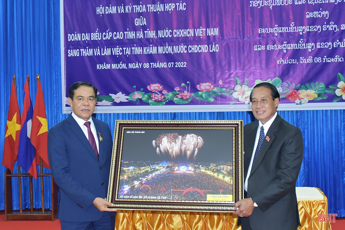 Hà Tĩnh - Khăm Muộn phát triển quan hệ hợp tác toàn diện trên nhiều lĩnh vực