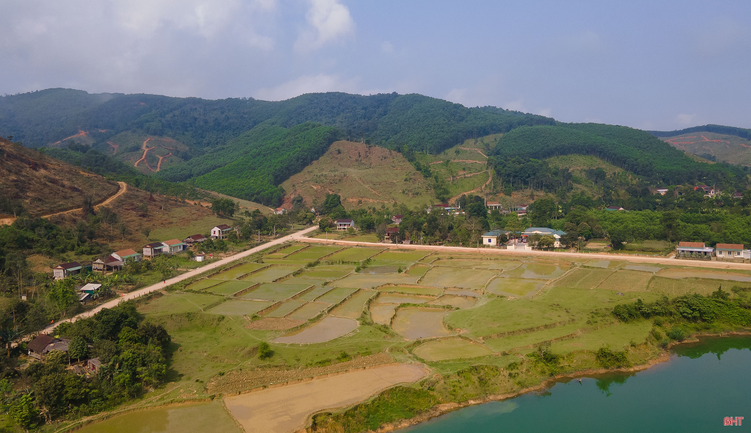 “Thủ lĩnh” mặt trận tận tụy, uy tín với dân bản Rào Tre