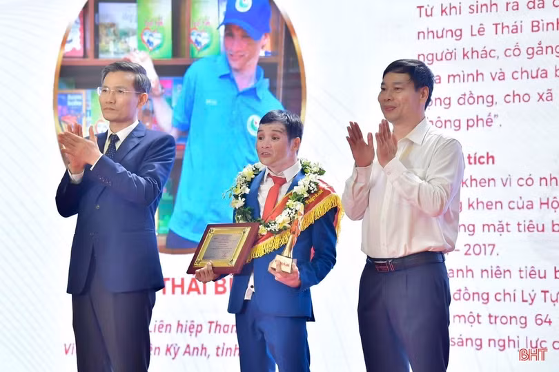 Hà Tĩnh có 1 cá nhân được vinh danh “Gương sáng pháp luật” năm 2023