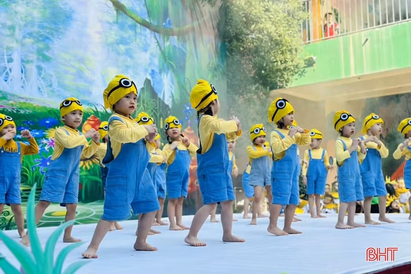 Hoá trang ngộ nghĩnh cùng các bạn nhỏ Trí Đức