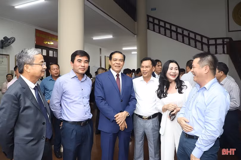 Hệ thống chính trị đồng hành với sự phát triển của doanh nghiệp