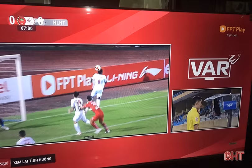 HLV Nguyễn Thành Công: Chúng tôi thua vì sai lầm của trọng tài!