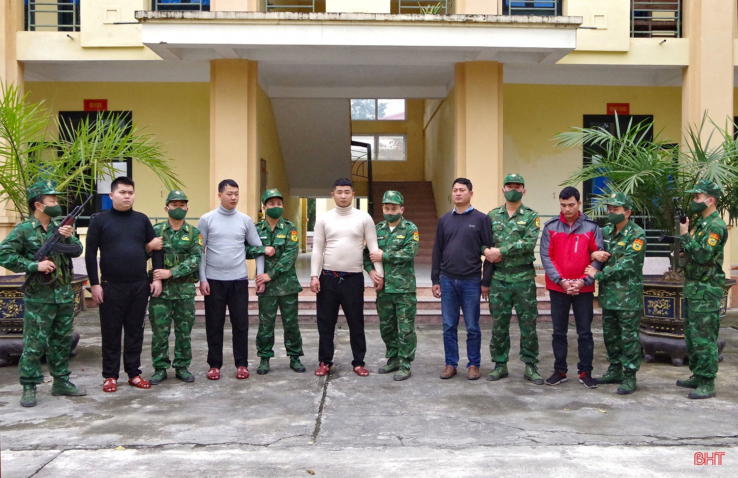 “Đội quân tiên phong” trong đồng bào dân tộc thiểu số ở Hà Tĩnh (Bài 1): Người đảng viên dân tộc Tày 30 năm cống hiến nơi biên viễn