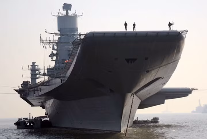 Ảnh: Tàu sân bay chủ lực INS Vikramaditya của Hải quân Ấn Độ