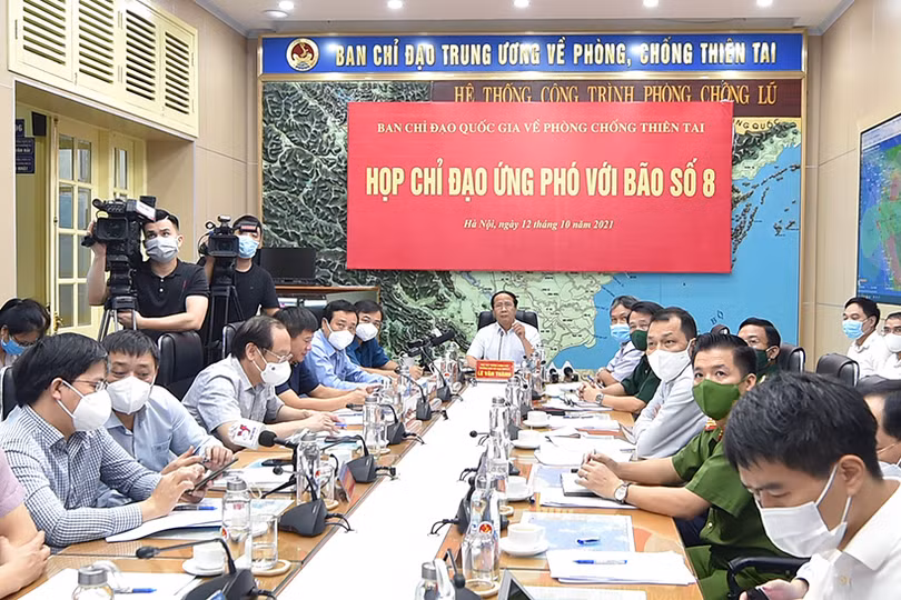 Bão số 8 rất mạnh, Hà Tĩnh cần tập trung ứng phó với tinh thần cao nhất