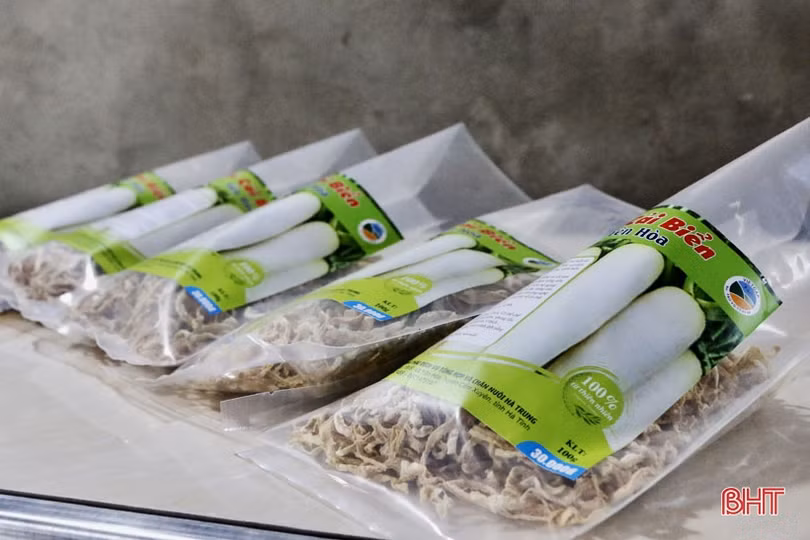 Sản phẩm củ cải sấy ở Cẩm Xuyên: sản xuất tới đâu, bán hết tới đó!