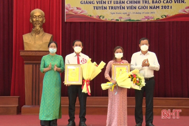 9 thí sinh đạt giải hội thi giảng viên lý luận chính trị, báo cáo viên giỏi huyện Nghi Xuân