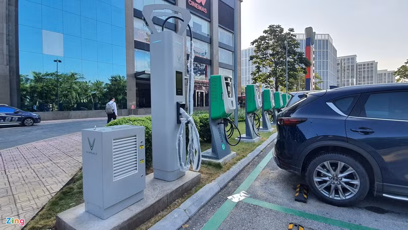 Những điều cần biết về xe điện VinFast VF e34 sắp ra mắt