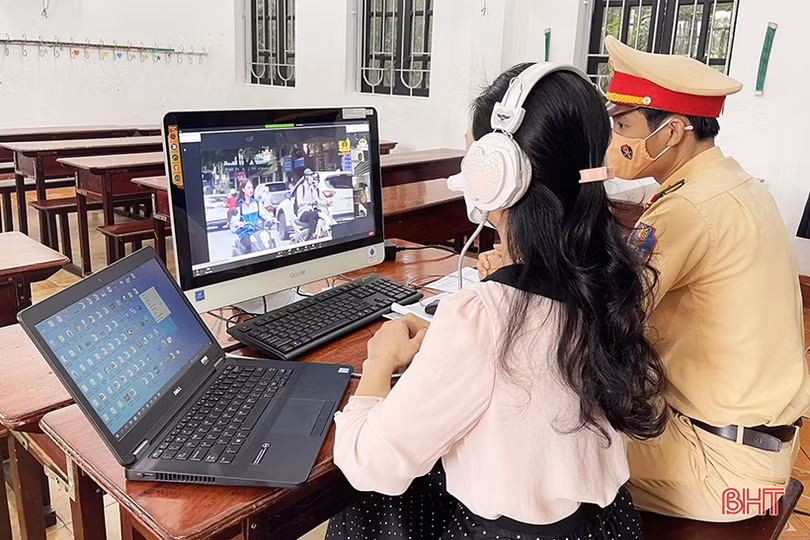 Đảm bảo trật tự an toàn giao thông gắn với phòng chống dịch COVID-19 hiệu quả