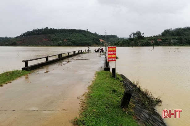 Mưa lớn kéo dài, nhiều xã miền núi Vũ Quang ngập cục bộ